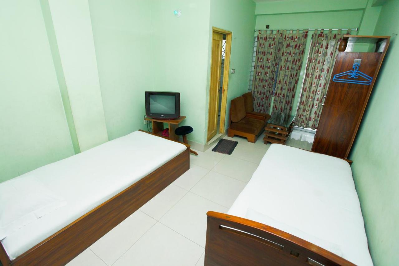 Hotel Star Park Dakhin Kattali Rum bild